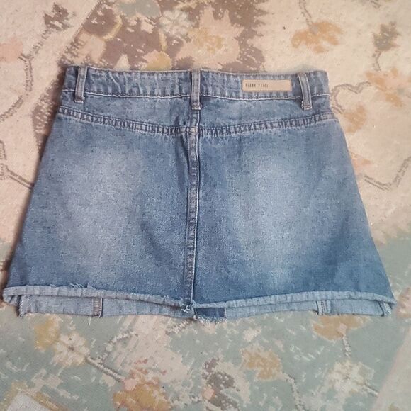 Blank Paige Women Blue Denim Mini Skirt Button Front Jean Frayed Edge Size L - Picture 3 of 8